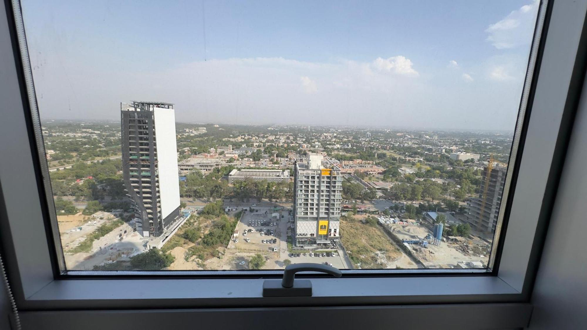 Centaurus Apartments Islamabad Eksteriør billede