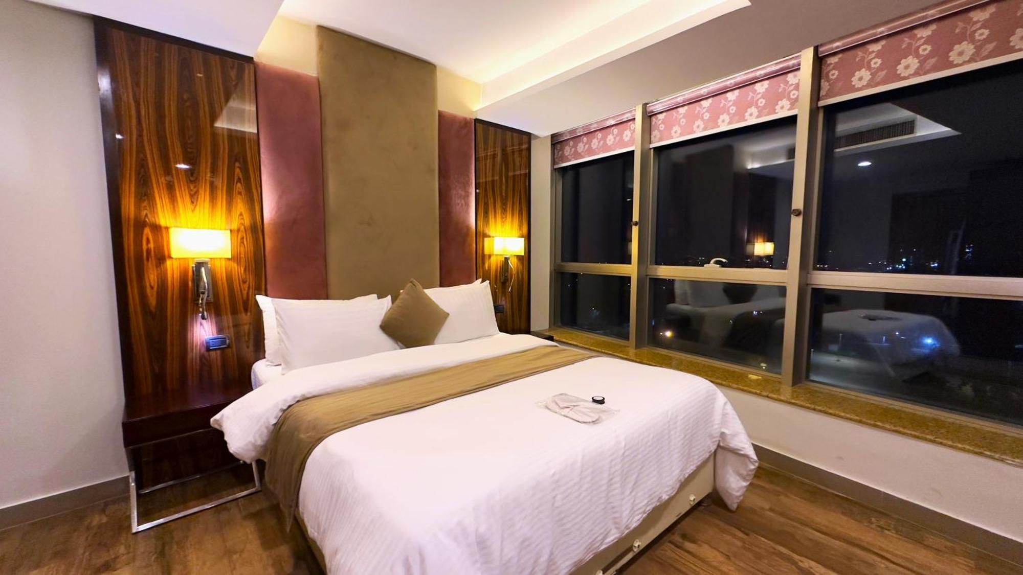 Centaurus Apartments Islamabad Eksteriør billede