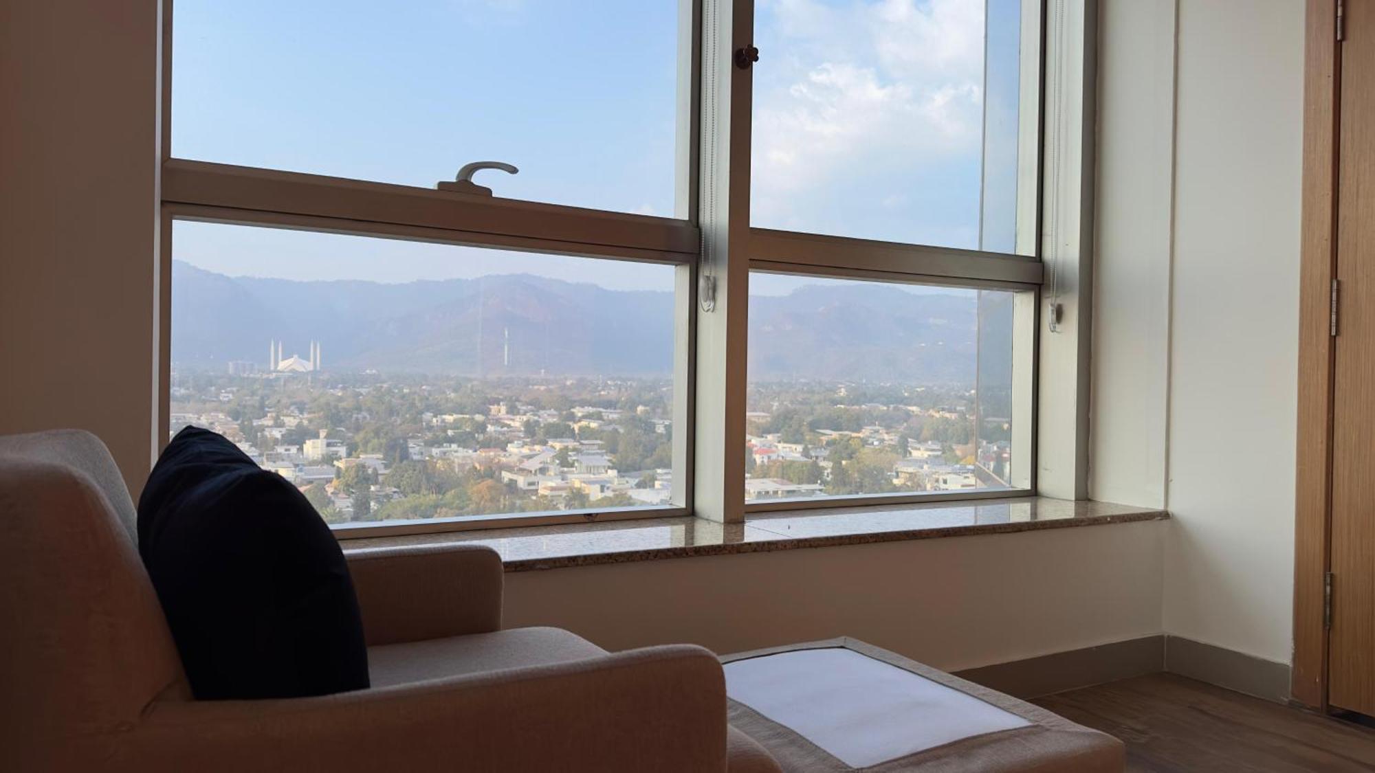 Centaurus Apartments Islamabad Eksteriør billede