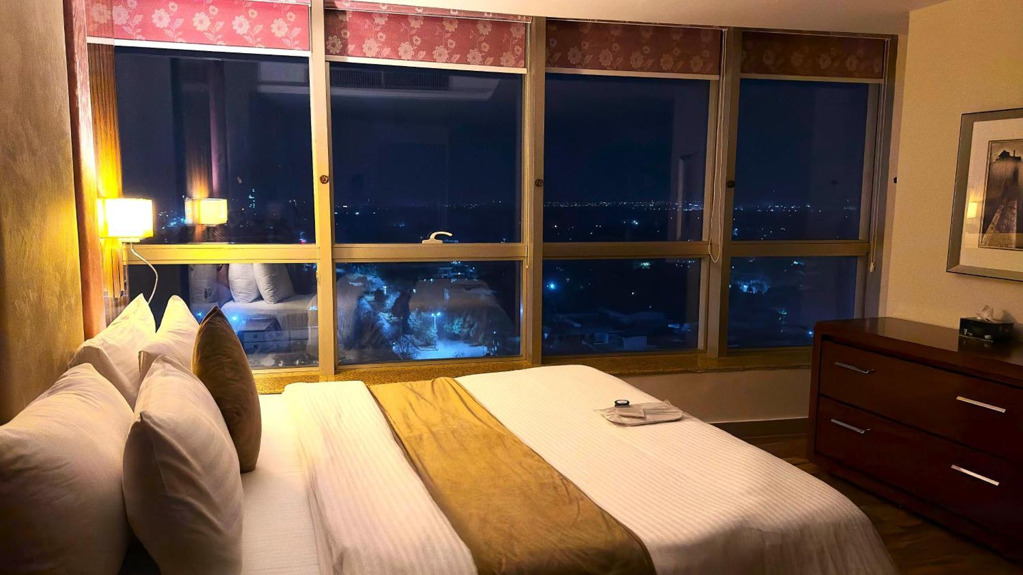 Centaurus Apartments Islamabad Eksteriør billede